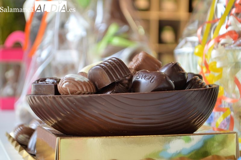 Bombonería Sven mantiene en Salamanca la tradición de regalar huevos el Domingo de Pascua