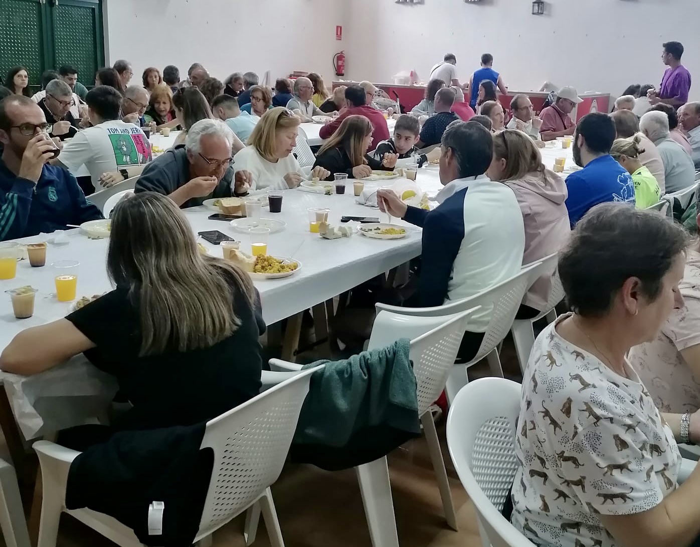 Vecinos de toda la comarca se vuelcan un año más en su esperada Marcha Solidaria de Las Villas