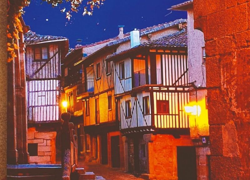 Andrés Barés presenta en La Alberca su libro Desde el sentimiento