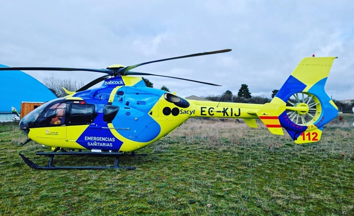 Evacuada en helicóptero una joven de 21 años tras sufrir un accidente en la A-62