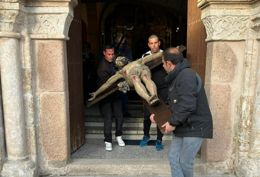 Descendido el Santo Cristo de San Andrés