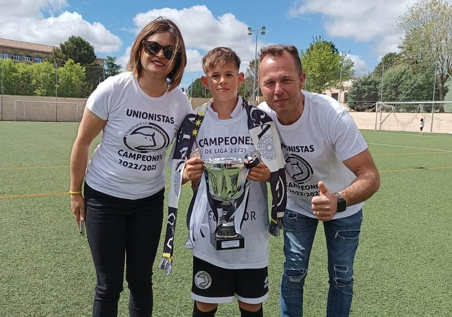 Javier Martín se proclama campeón de la 1ª División Provincial Infantil con Unionistas de Salamanca