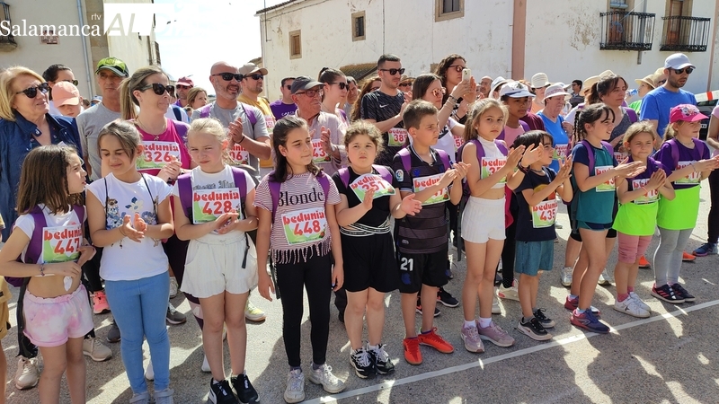 Héctor Rodríguez y María Pierna Bernal, vencedores absolutos de la prueba reina del IV Murallatón de Yecla de Yeltes