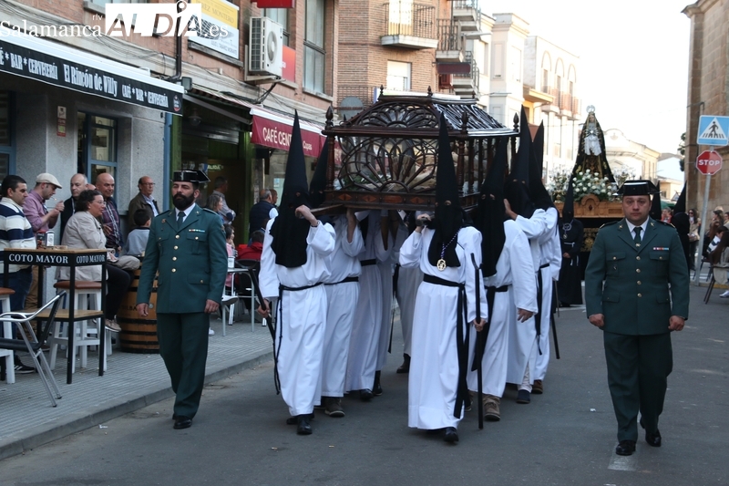 Vitigudino vive con gran solemnidad la procesión del Santo Entierro