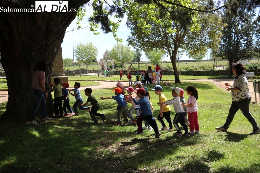 El CEIP Manuel Moreno Blanco celebra en Vitigudino el ‘Día de la educación física en la calle’