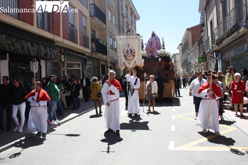 Ovaciones y vítores a la Virgen de la Misericordia en su esperada procesión 