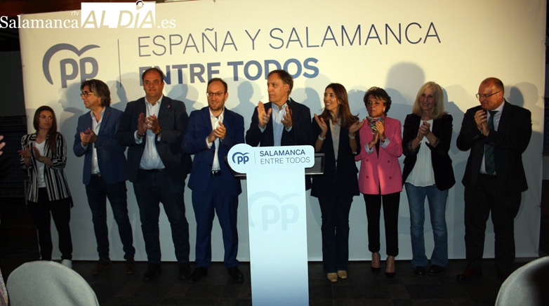 El PP, con Carbayo y Tellado al frente, arropan a los candidatos a las alcaldías de las cabeceras de la provincia