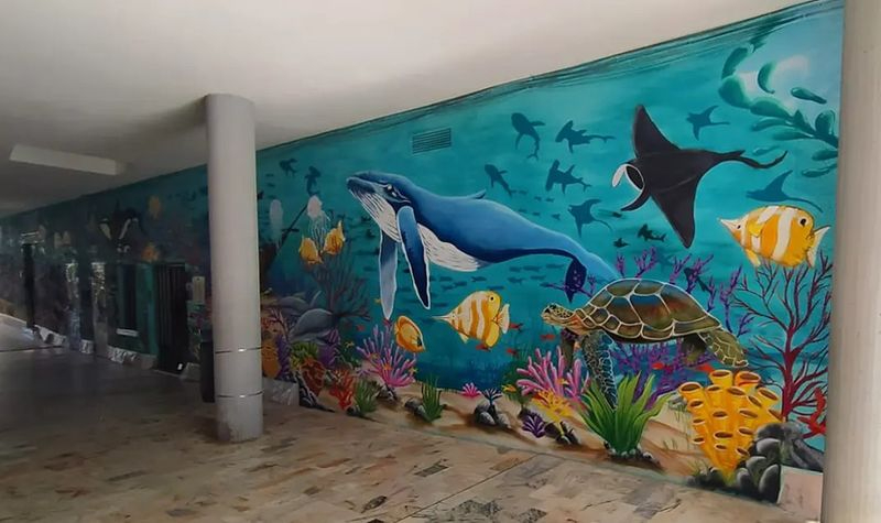 Oceáno, la nueva obra de Rober Bece, que traslada el arte mural hasta el pasaje de Santiago Mirat de Santa Marta