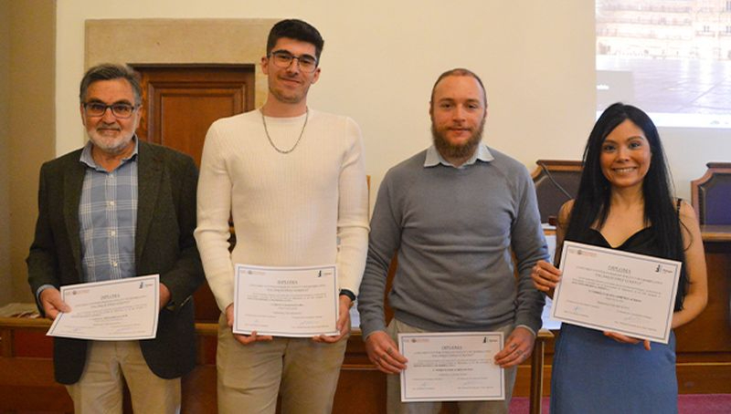 Un estudiante y un profesor jubilado ganan I Concurso de Poesía y Microrrelatos ‘Palabras para Ucrania’