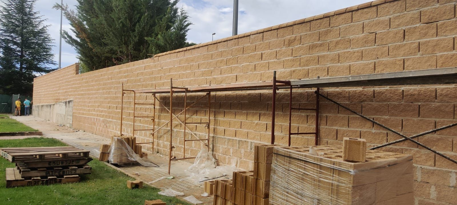 Santa Marta aumenta la seguridad y mejora la imagen del punto limpio