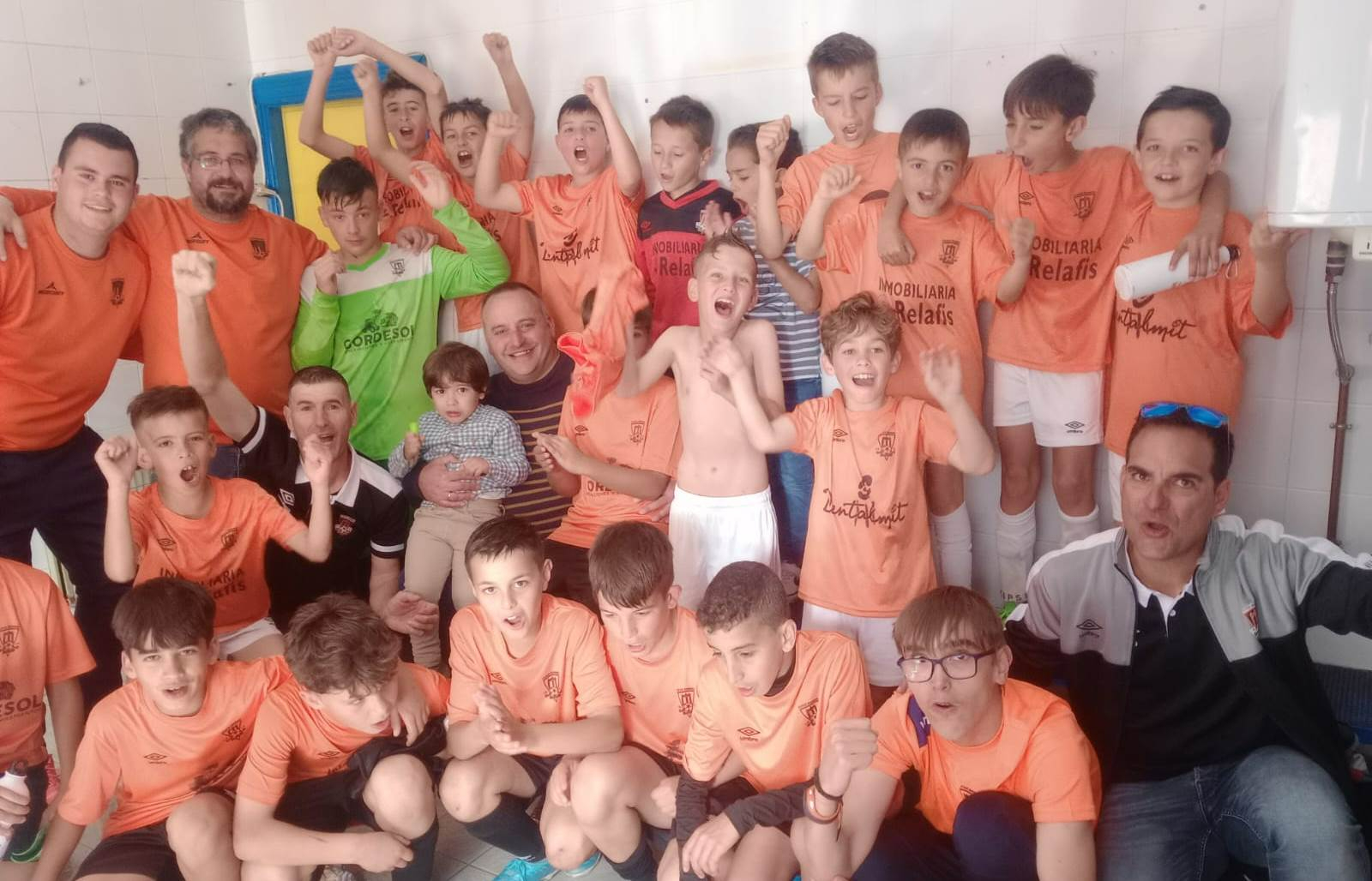 El Benjamín A del Ciudad Rodrigo vence la ‘final por la liga’ ante Unionistas y acaricia el título