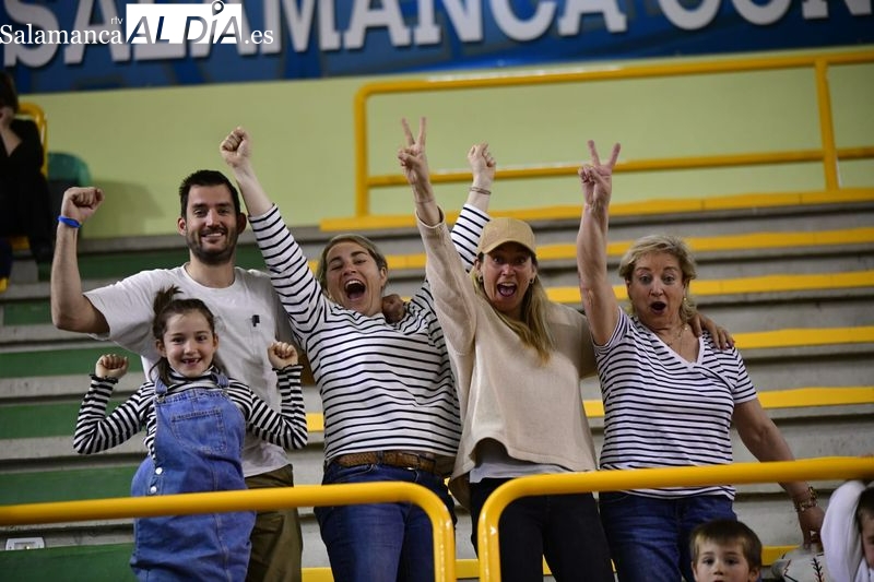 La Marea Azul responde al Perfumerías Avenida en medio de la Semana Santa