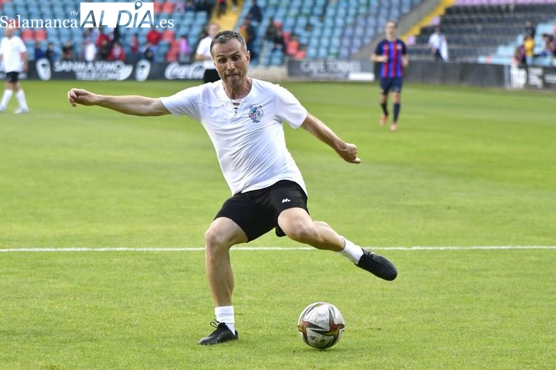 El Helmántico vuelve a disfrutar de las leyendas de la UDS muchos años después: Pauleta, Giovanella, Cuqui Silvani, Rogerio...