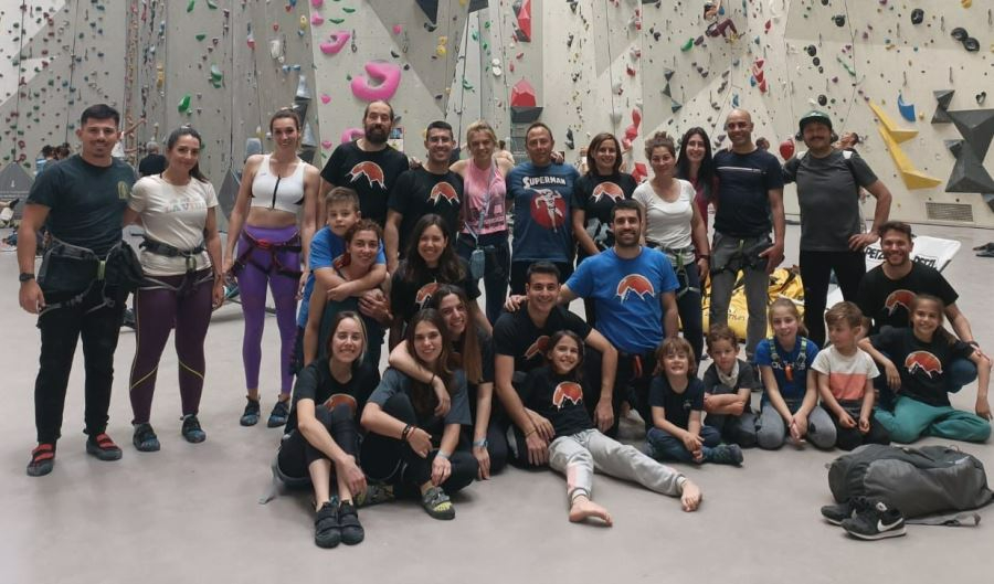 Una treintena de mirobrigenses escala en el Sputnik Climbing de Las Rozas