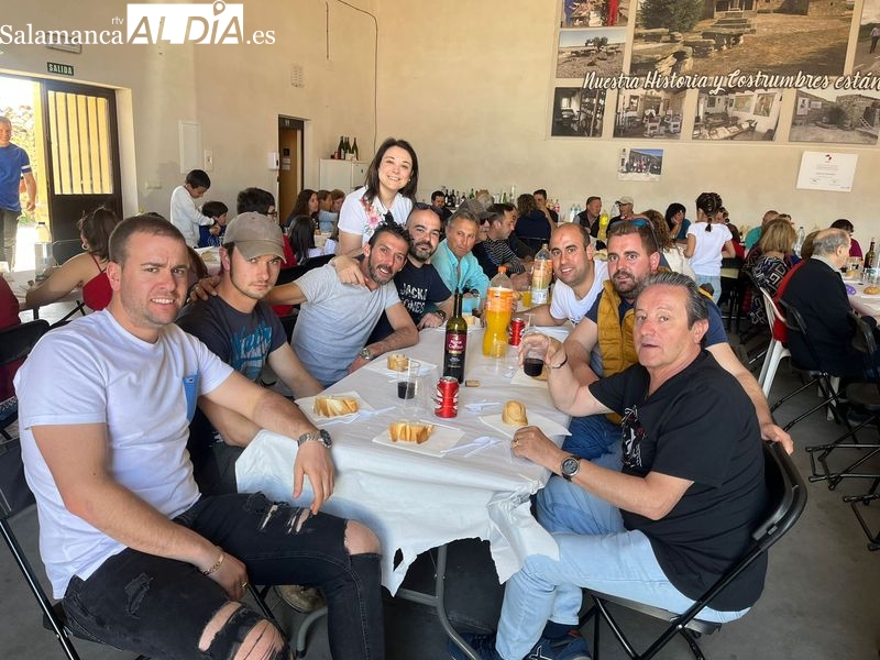 Los vecinos de Gejo de los Reyes disfrutan de una buena mesa