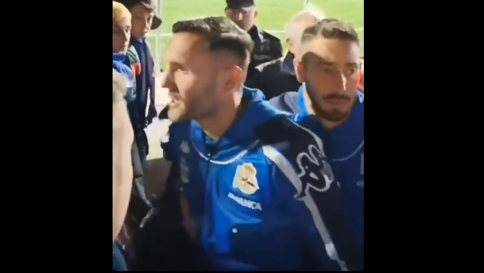Lucas Pérez se encara con aficionados del Dépor tras el partido en el Reina Sofía ante Unionistas