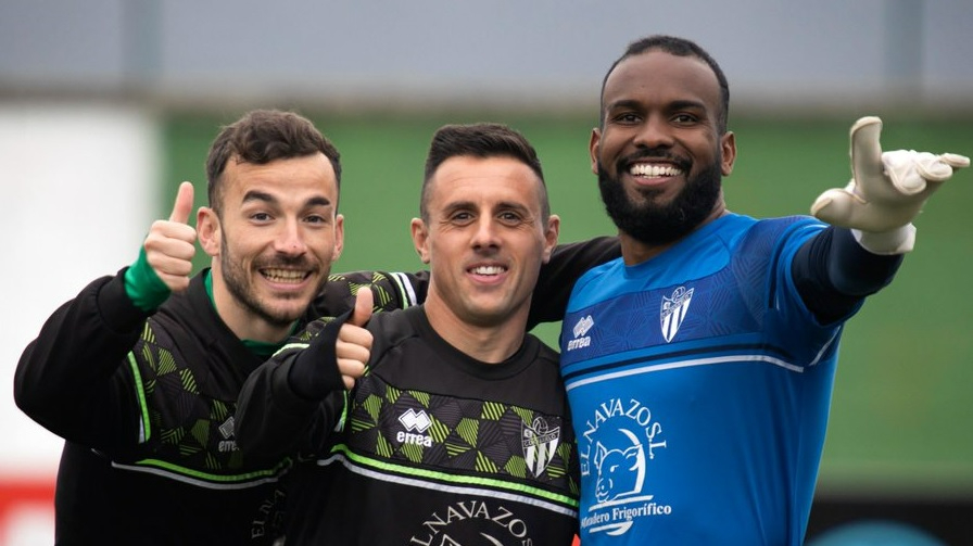 Piojo y el reto del playoff en el CD Guijuelo: Cuando el Municipal tiene ruido, te motivas mucho más que si está vacío