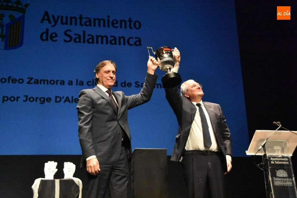 Jorge DAlessandro será el entrenador de las leyendas de la UDS en el partido contra las del Barça