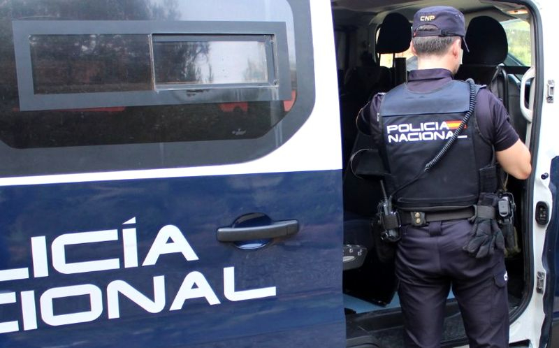 Golpea a los vigilantes de un centro comercial salmantino que le pillaron robando artículos de bricolaje