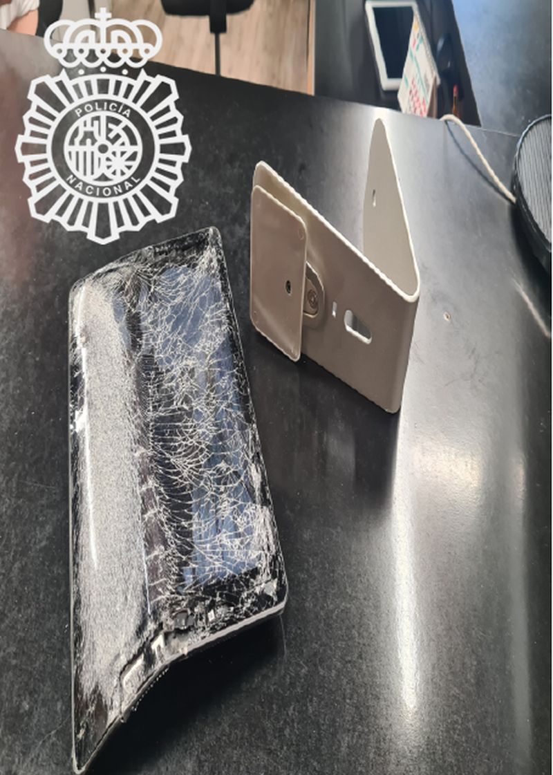 Agrede a la empleada de un gimnasio en Salamanca y provoca destrozos en la recepción