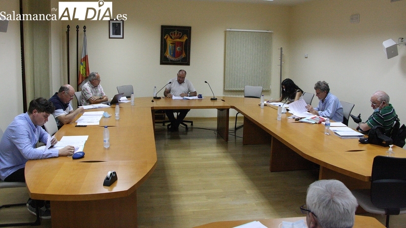 El alcalde de Villarino deberá devolver al Ayuntamiento 2.978 euros cobrados para pagar a su abogado en un procedimiento judicial