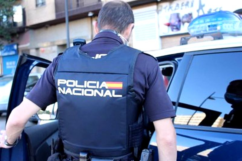 Muere un policía nacional tras un disparo en una gasolinera de Burgos