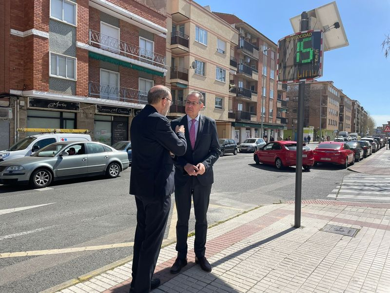 El Ayuntamiento de Salamanca instala 12 radares didácticos