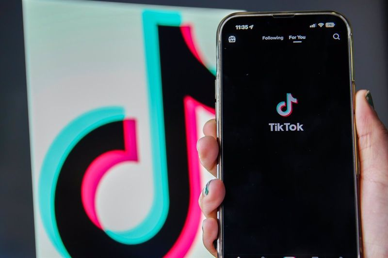 Multa de 14,5 millones de euros a Tik Tok por no evitar el acceso de niños