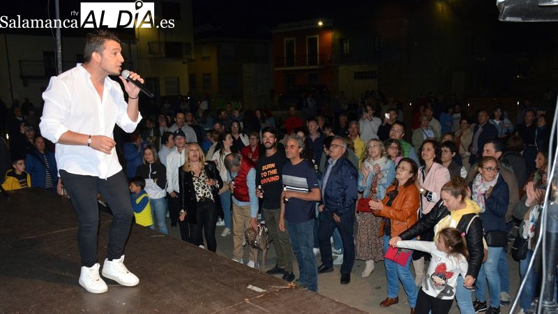Antonio Tomás anima la noche del sábado en Lumbrales con el Tributo a David Bisbal