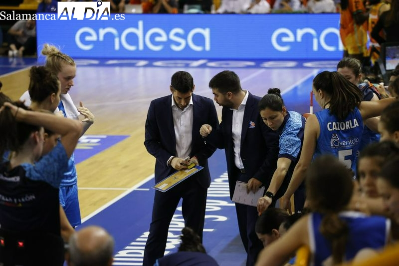 Pepe Vázquez: Algunas jugadoras seguirán y otras se irán... toca lamerse las heridas y despedirse de la gente