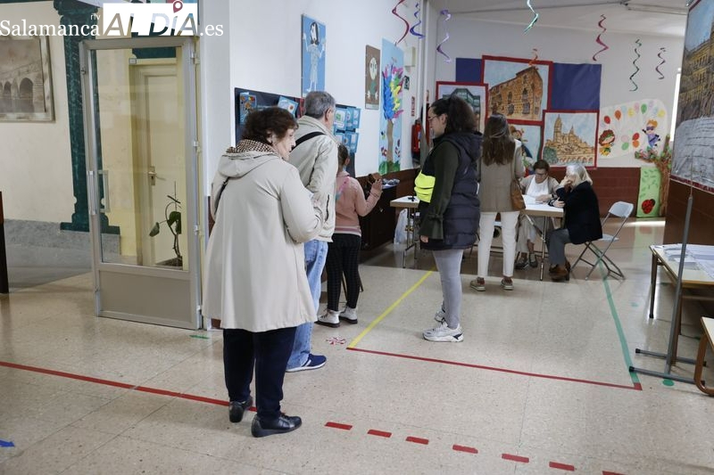 Aumenta ligeramente la participación a las 18:00 horas: ha votado un 47,83% del censo electoral