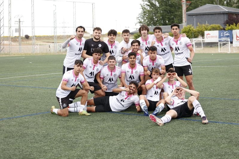 Los filiales del Salamanca UDS y Unionistas se salvan en Regional (2-0/0-0)