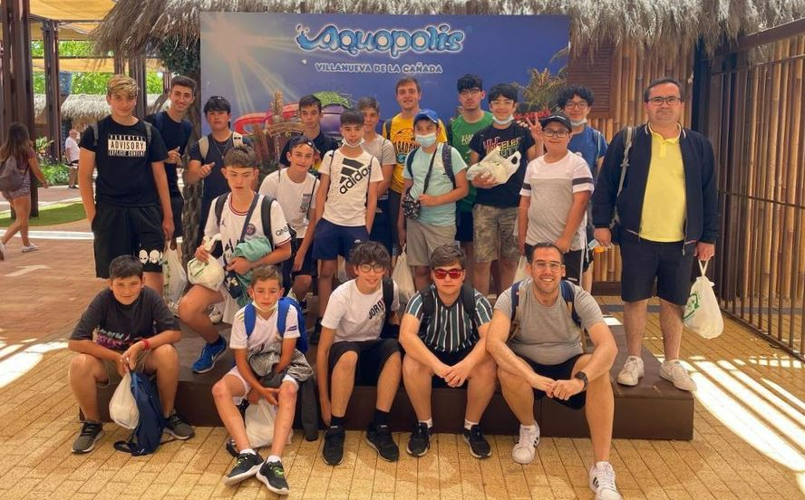 Un viaje a la Warner y un paseo en barco por el Duero, en el nuevo campamento del Seminario