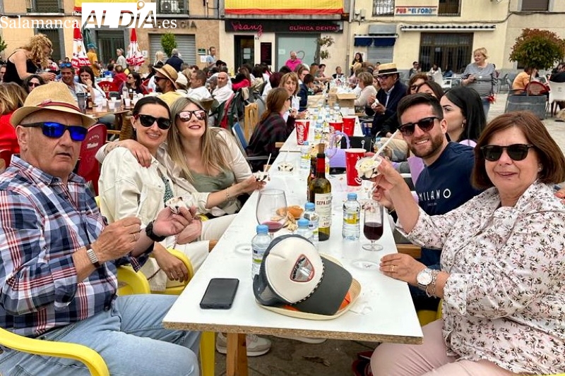 Multitudinaria paella en Cantalpino para festejar a San Isidro en sus fiestas chicas