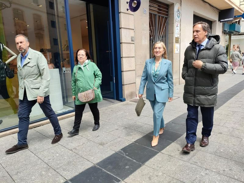 Ana Pastor insiste en Salamanca en recuperar las frecuencias de tren con Madrid y la electrificación con Portugal