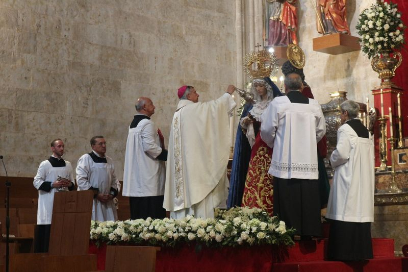 Solemne bendición de las imágenes de la Archicofradía del Rosario de Salamanca