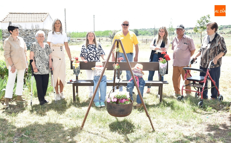 El jurado recorre las zonas participantes en el Concurso Floral, que ya han sufrido robos de elementos