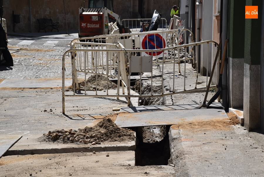 La calle Carambana queda cortada también al tráfico