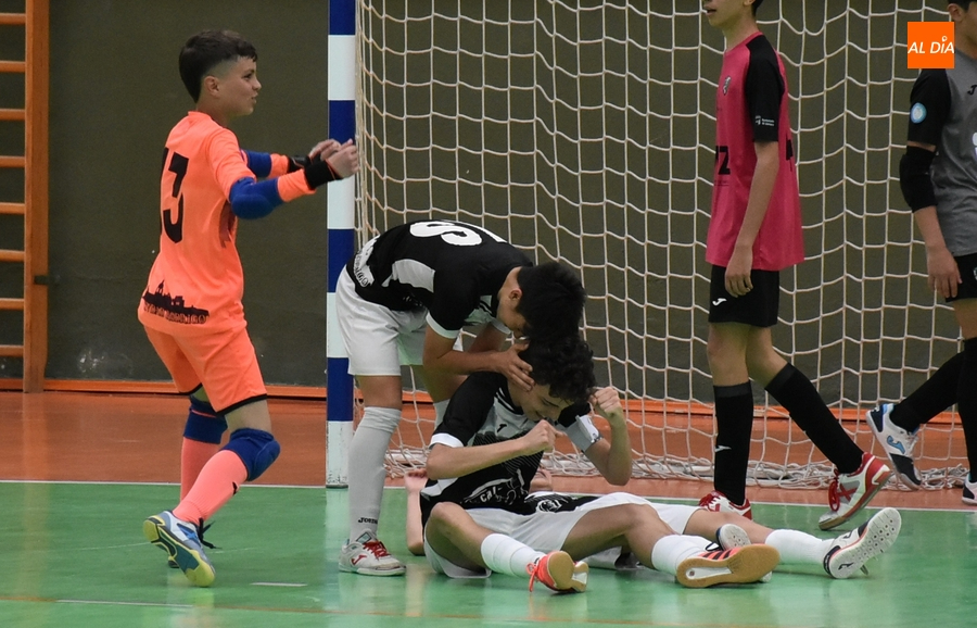 Épica victoria en los últimos instantes del Cadete B del III Columnas ante Inter Sala B