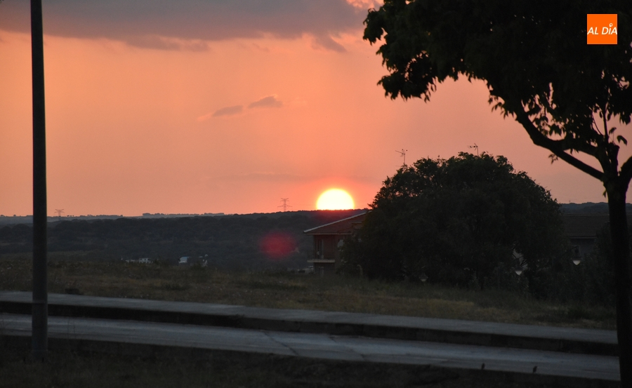 Una ‘breve’ pero potente tormenta da paso a un espectacular atardecer
