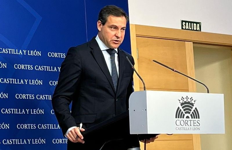 PP y Vox rechazan la comparecencia de Mañueco en las Cortes por la sequía