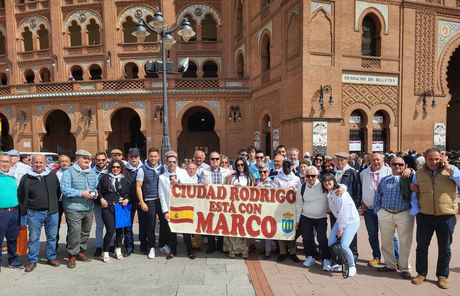 Dos autobuses completos acudieron desde Ciudad Rodrigo a ver a Marco Pérez en Las Ventas
