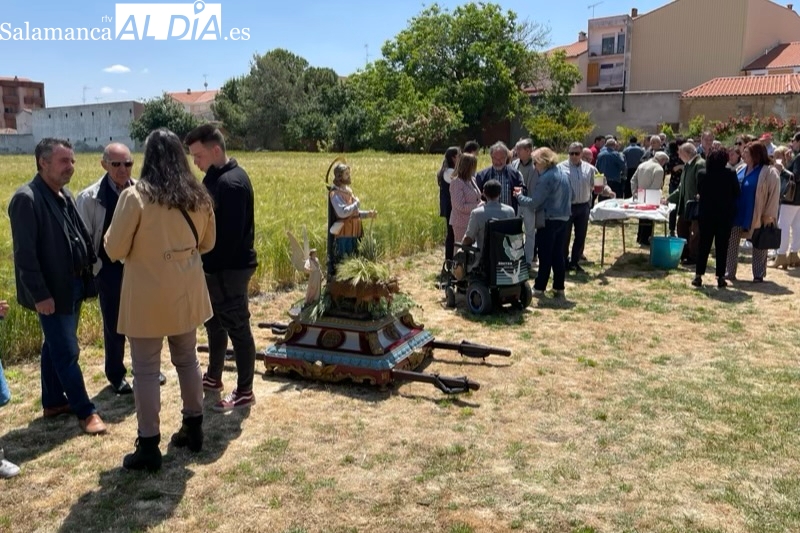 Agricultores y vecinos ruegan a San Isidro por la llegada de lluvia 