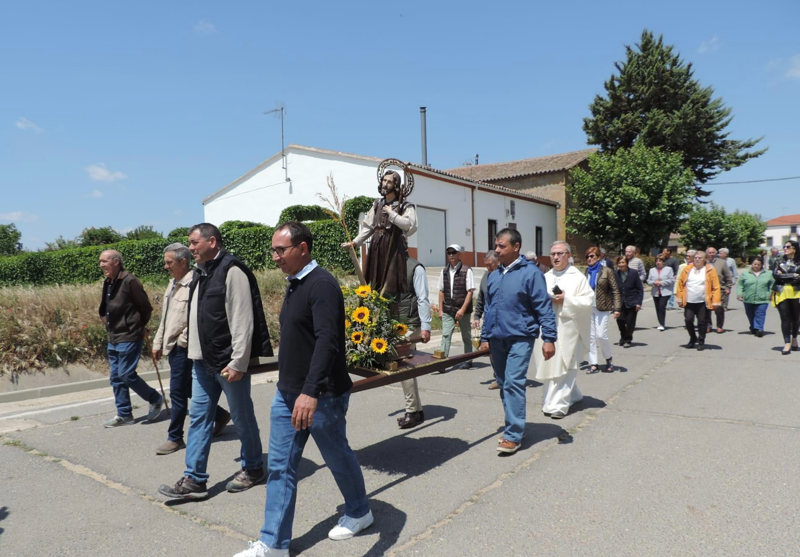 Aldearrubia se vuelca con las celebraciones en honor a San Isidro y los ruegos por la esperada lluvia