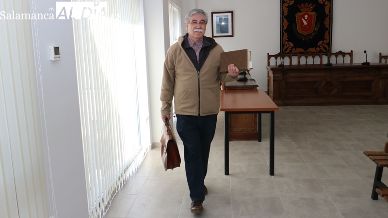 El Ayuntamiento de Vitigudino requiere al portavoz de Cs que presente las licencias de una nave de su propiedad 