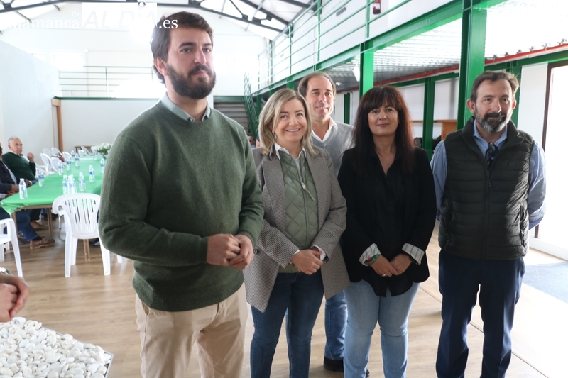 García Gallardo asegura a los ganaderos salmantinos que se cumplirán las medidas de flexibilización para controlar la tuberculosis