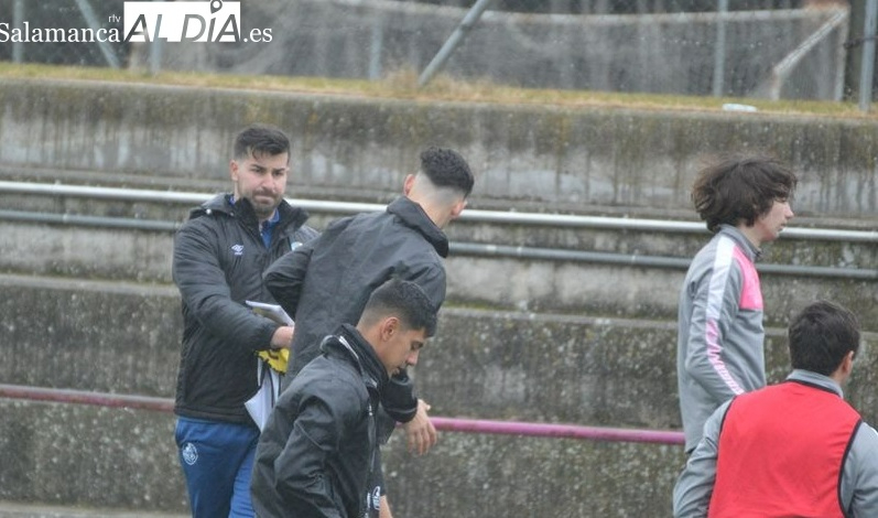 Carlos Valverde confirma que continuará una temporada más como director de cantera del Salamanca UDS