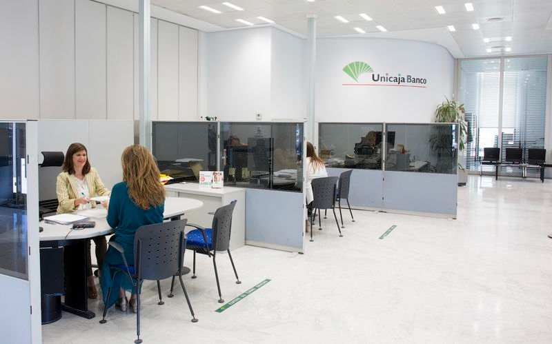 Seguro de Unicaja con amplias coberturas para la mejora y protección de comercios