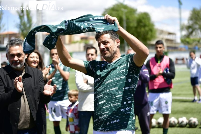 Carlos Rubén se despide del CD Guijuelo por su retirada