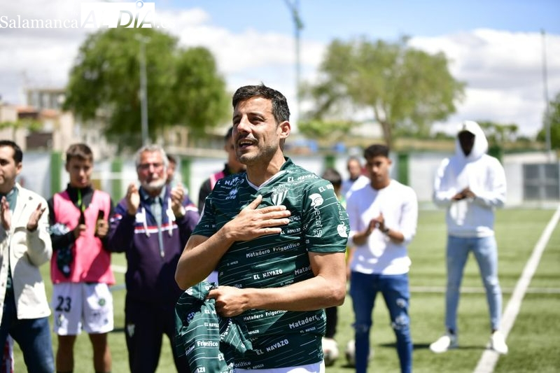 Más llora la pelota, Carlos Rubén